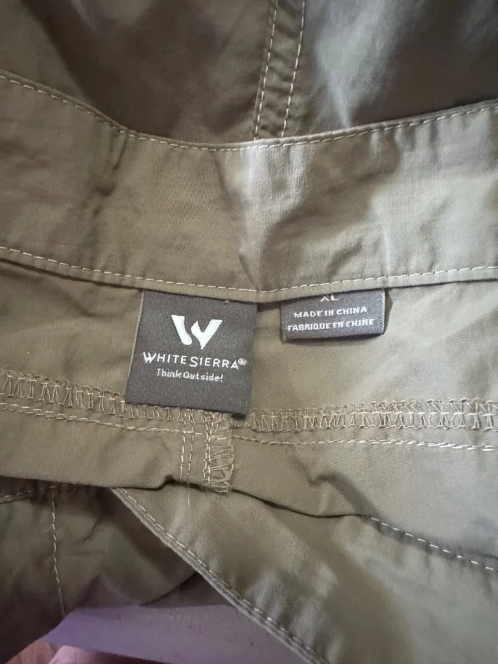 White Sierra green cargo shorts with elastic panels size XL